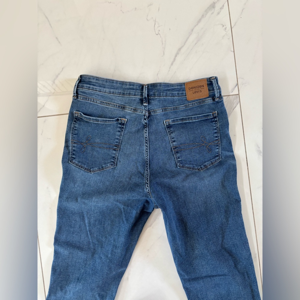 Denizen from Levi's Straight Leg Jeans in Blue - Picture 3 of 7